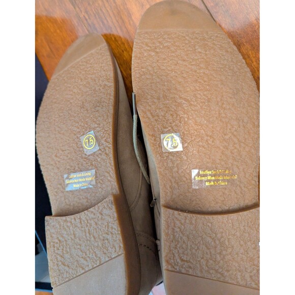New unworn in box Adolfo Chukka Boot main image 7